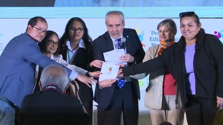 Desaf&iacute;os y Oportunidades en la Educaci&oacute;n para la Sostenibilidad y la Formaci&oacute;n Ciudadana